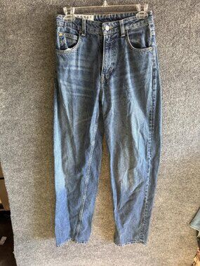 H&M Tapered Jeans Womens 2 Medium Wash Blue Regular Fit Denim 5 Pocket